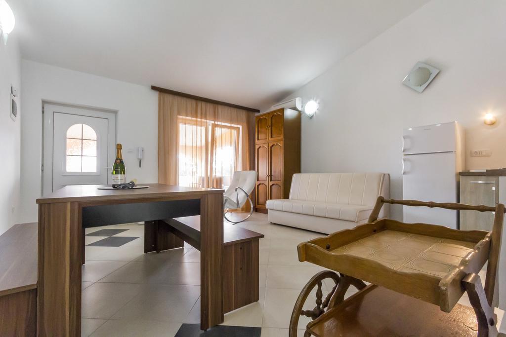 Apartments Gloria ลิทซ์ยัน ภายนอก รูปภาพ