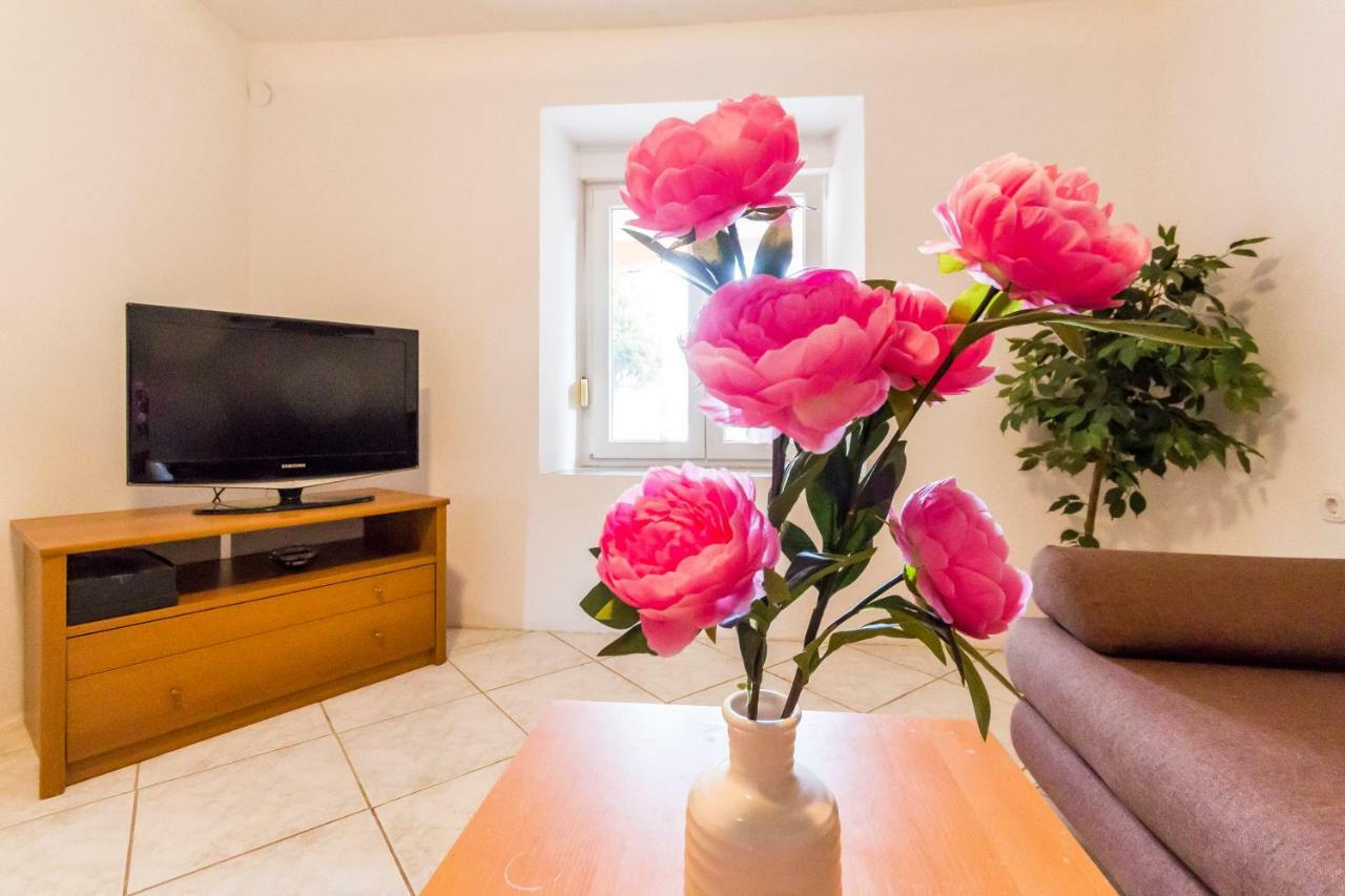 Apartments Gloria ลิทซ์ยัน ภายนอก รูปภาพ