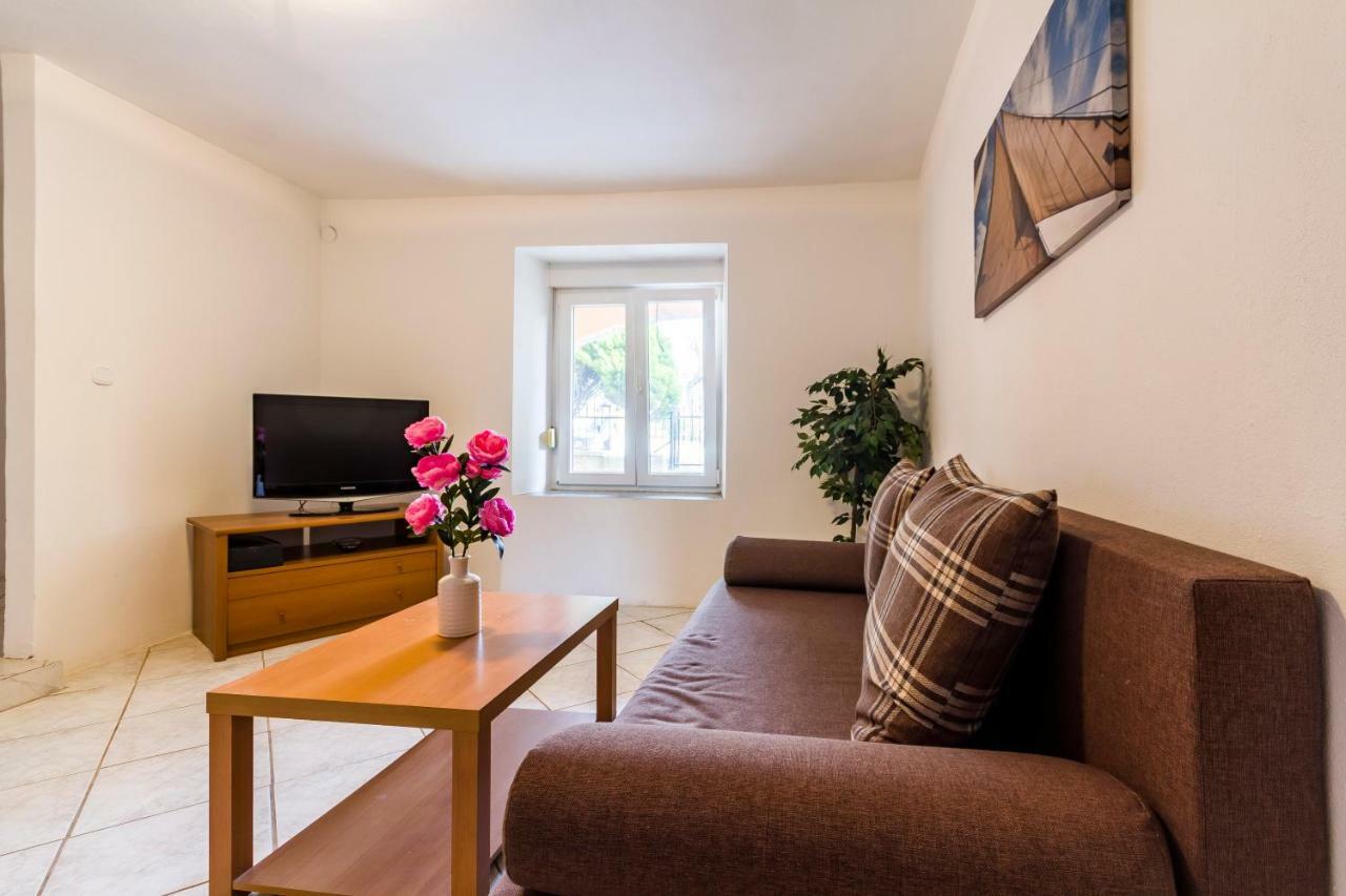 Apartments Gloria ลิทซ์ยัน ภายนอก รูปภาพ